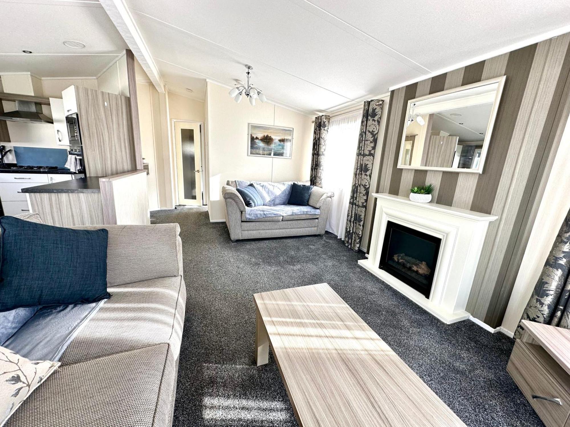 Bluebell Lodge, Dog Friendly South Cerney Exterior photo